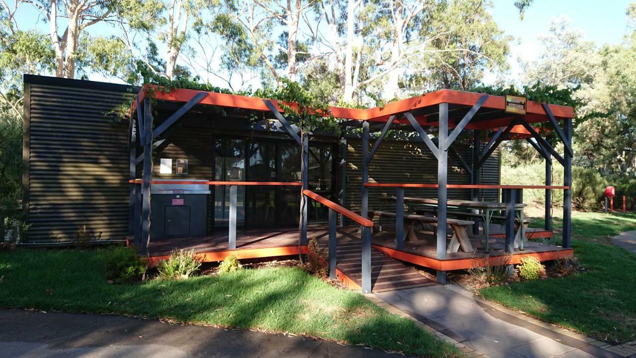 Nrma Mildura Riverside Holiday Park Exterior photo